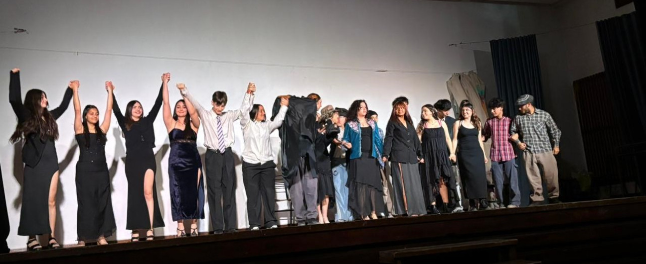 imagen Se realizó el 7° Encuentro de Teatro para Colegios Secundarios "Sandra Viggiani"