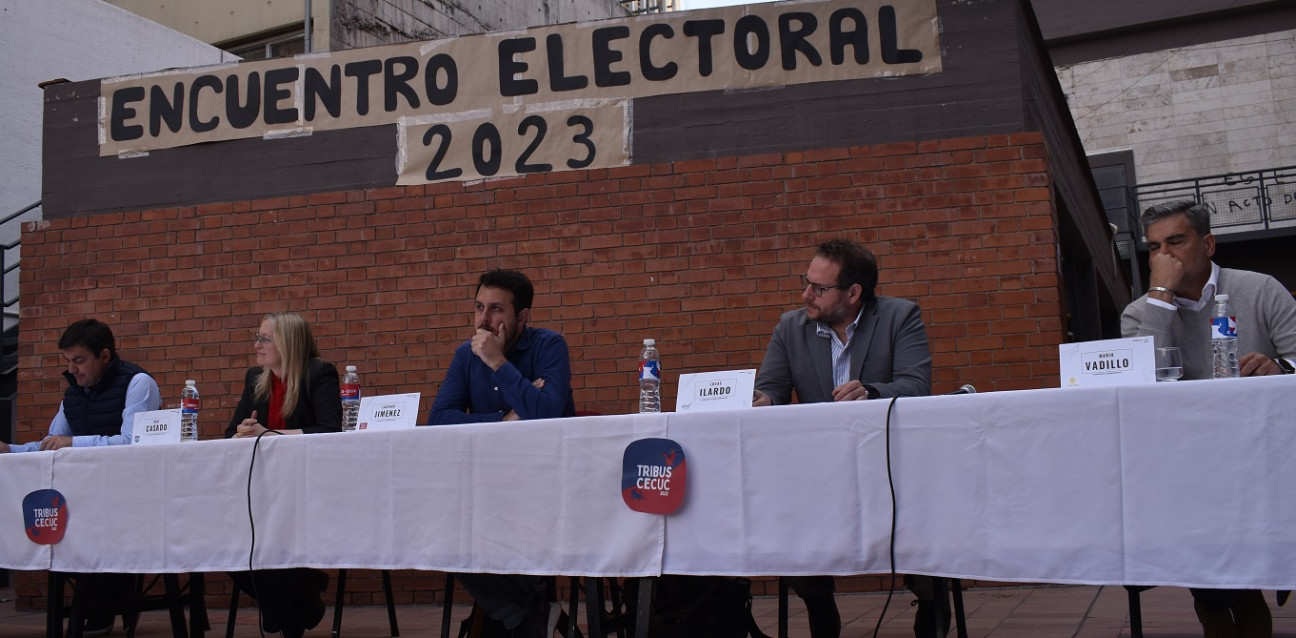 imagen Estudiantes del CUC realizaron un encuentro con los candidatos a gobernador 