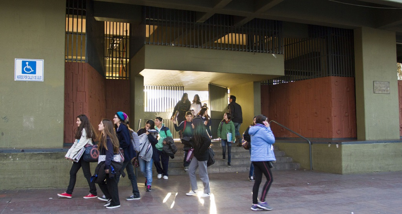 imagen Mesas especiales de abril para egresados