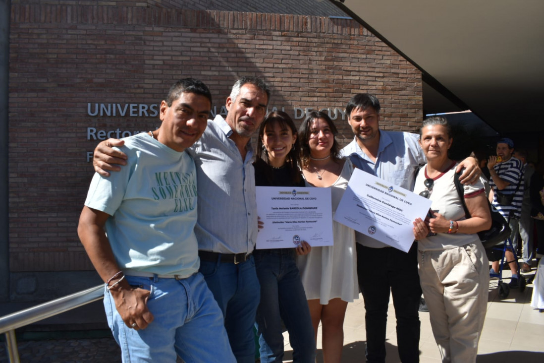 imagen La UNCUYO distinguió el esfuerzo y mérito académico de 82 estudiantes y graduados