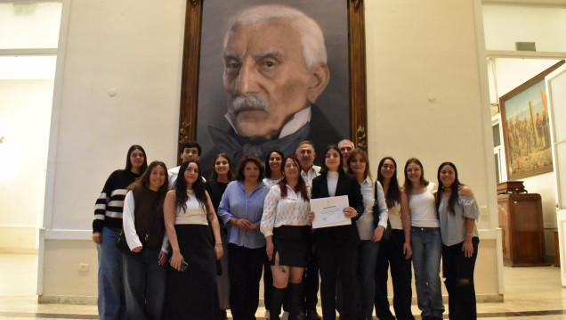 imagen La legislatura distinguió a una egresada del CUC por su participación destacada en debates internacionales