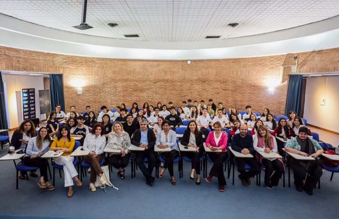 imagen Más de 400 jóvenes de escuelas de la UNCUYO se capacitaron y desarrollaron emprendimientos productivos