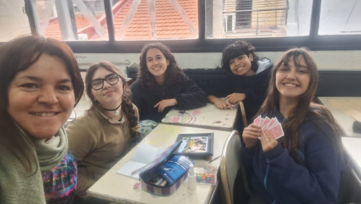 imagen Energías renovables en el aula: estudiantes del CUC fabricaron hornos solares caseros
