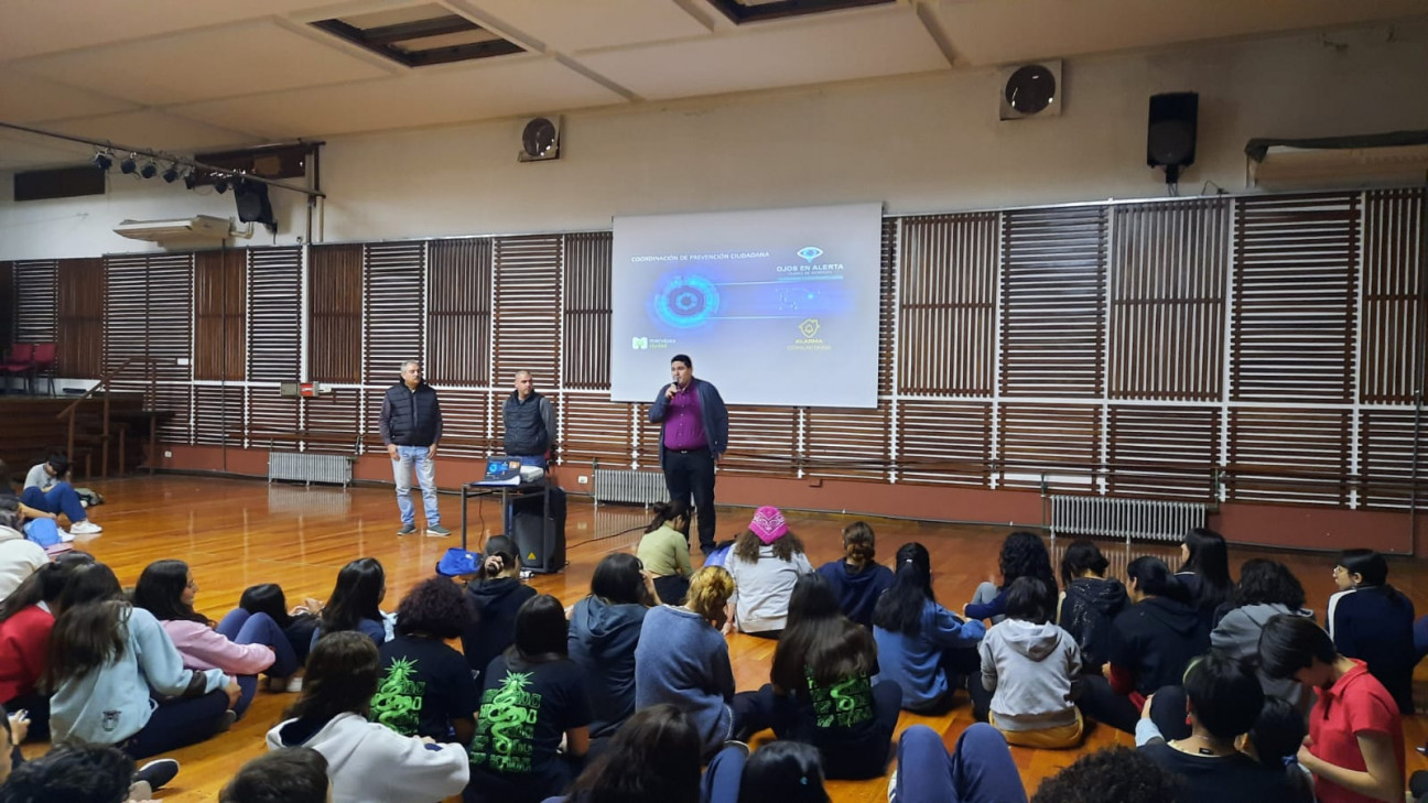 imagen Se presentó "Ojos en alerta" en el CUC