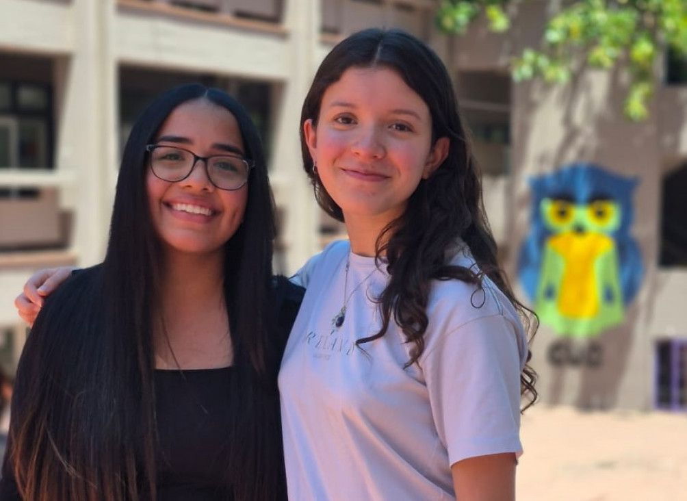 imagen Paulina y Emilia son las nuevas abanderadas del CUC