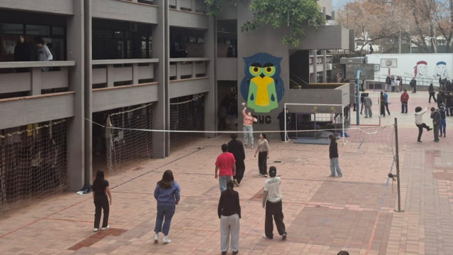 imagen Más allá de una norma, una experiencia institucional para educar en el uso responsable de la tecnología digital