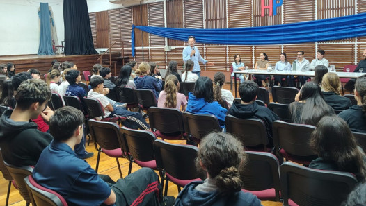 imagen Se realizó una nueva edición del Panel de Profesionales en el CUC: "Elecciones que construyen"