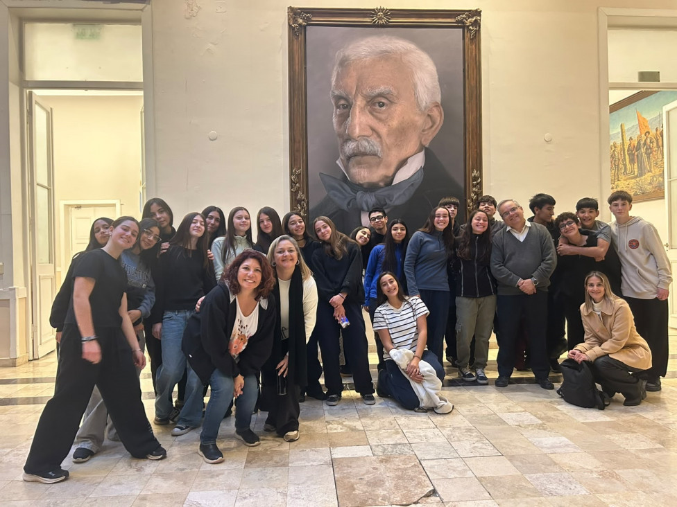 imagen Prácticas democráticas en el territorio: estudiantes del CUC visitaron la Legislatura de Mendoza