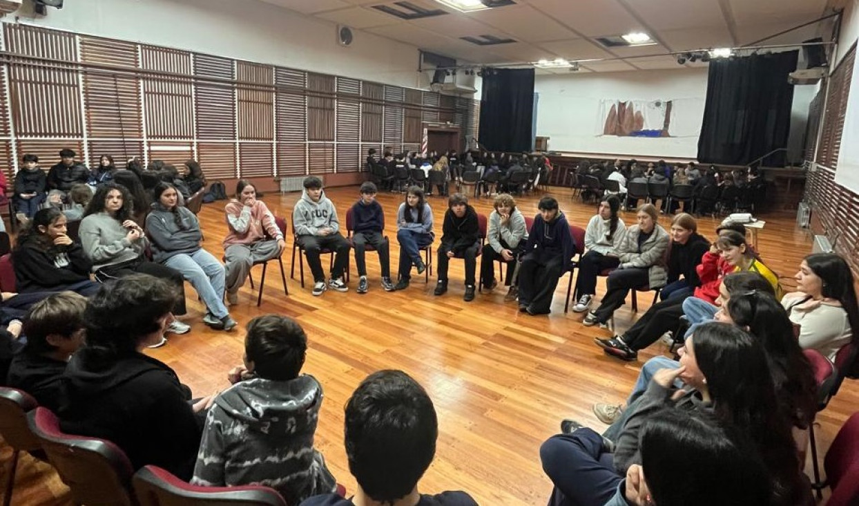 imagen Estudiantes que impulsan el diálogo: una experiencia de participación y construcción colectiva