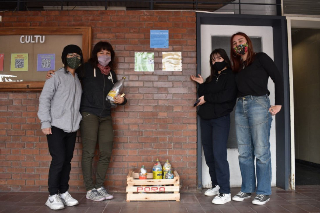 imagen CUC Separa ya recolectó 400 "botellas de amor"