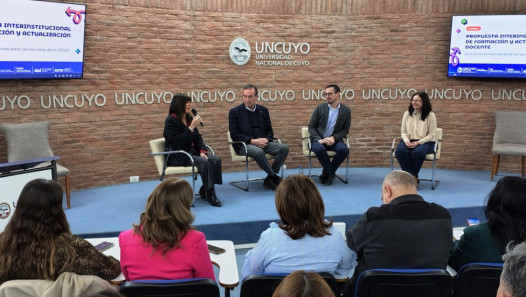 imagen Comenzó una capacitación para la comunidad educativa de escuelas de la UNCUYO