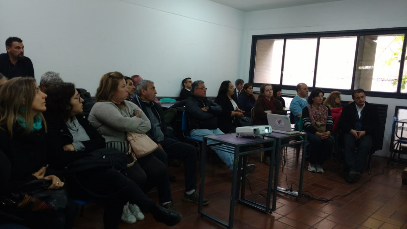 imagen Se realizó la reunión de padres de primer año por curso