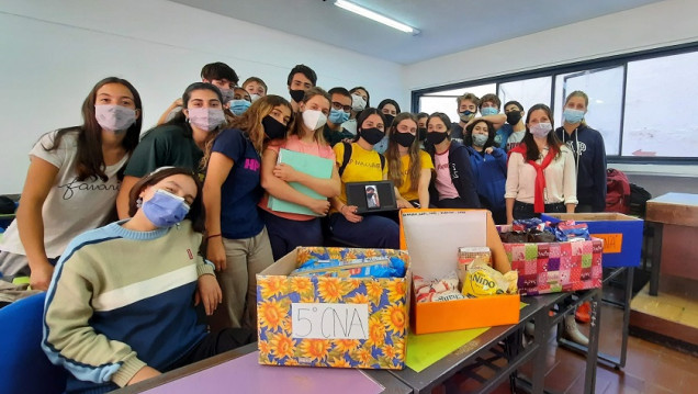 imagen Inflación: Estudiantes de quinto año del CUC llevan adelante un proyecto de relevamiento de precios de productos de la canasta familiar